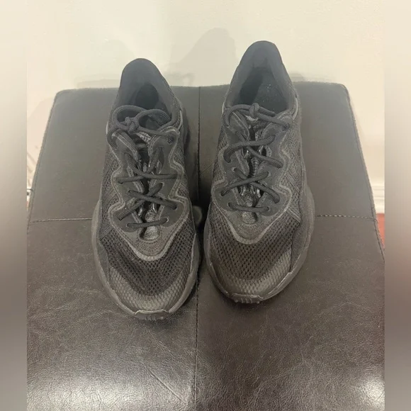 ADIDAS Ozweego black sneakers - Picture 2 of 5